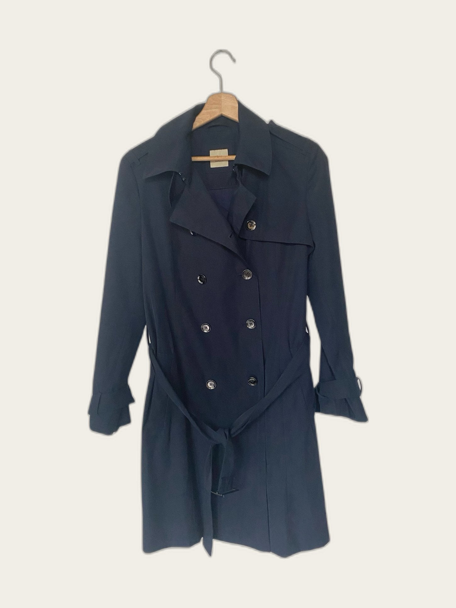 Double breasted trenchcoat