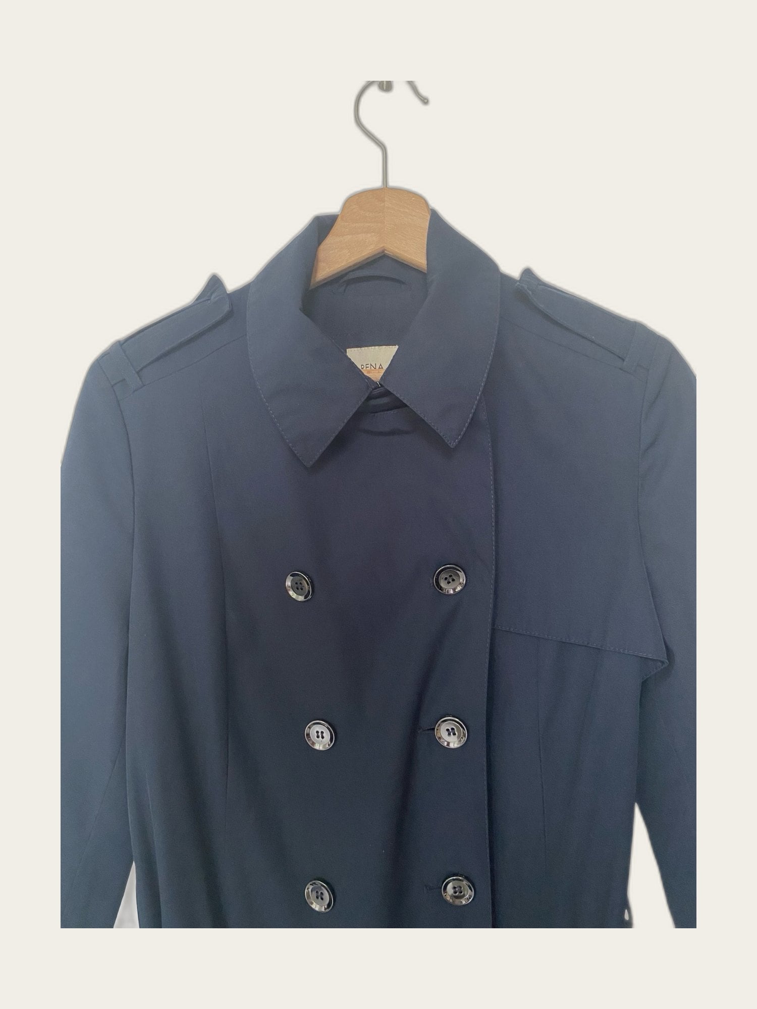 Double breasted trenchcoat