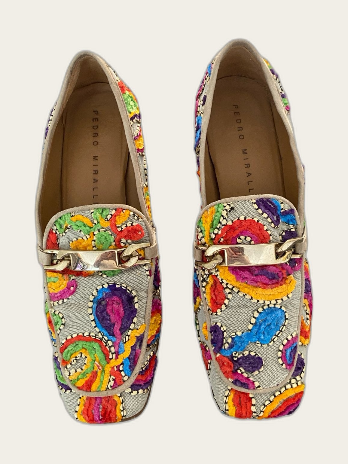 Geborduurde suède loafers met hak. Mast 38,5 !!