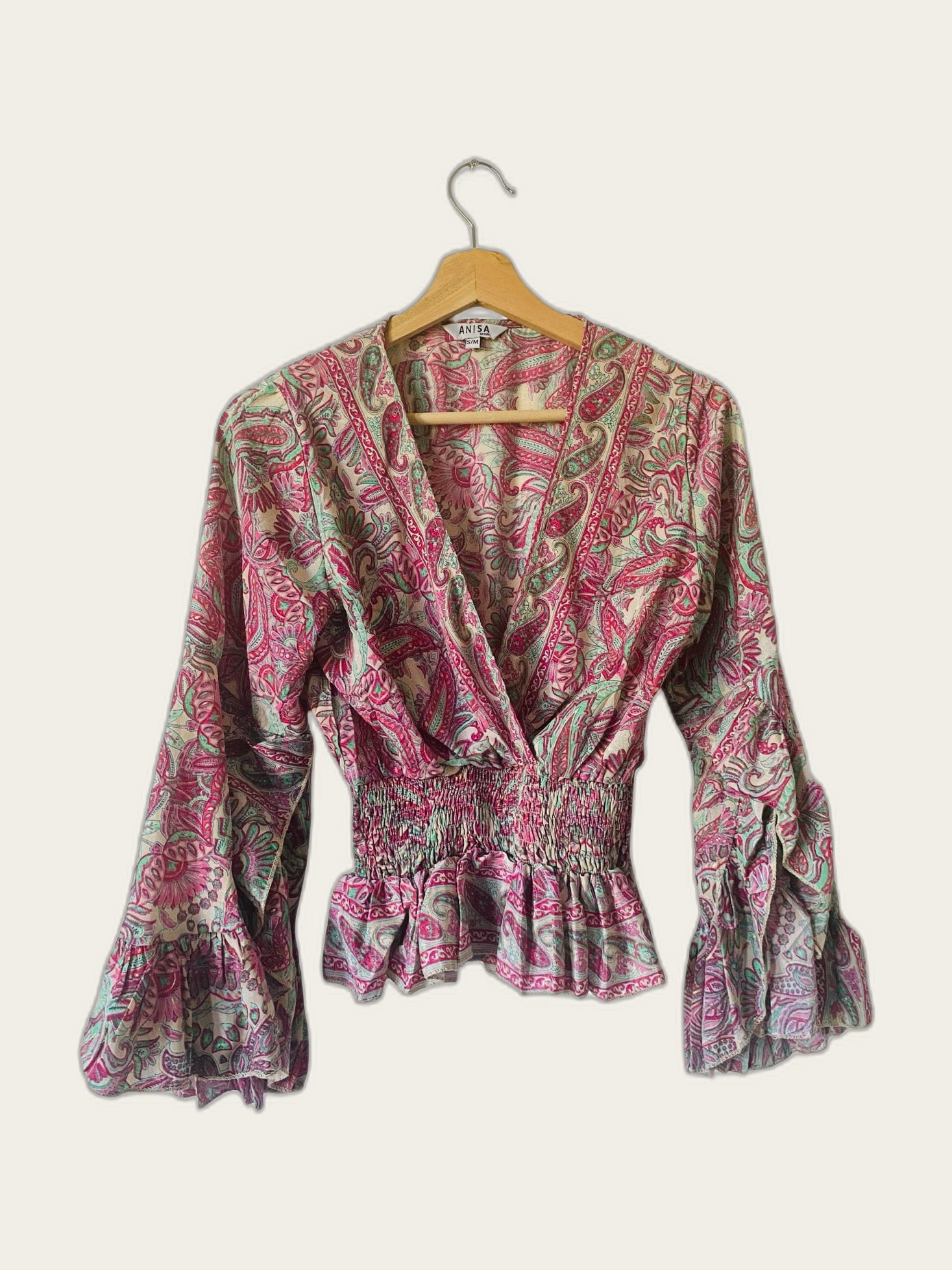 Boho romantische Paisley blouse met wijde mouw en goudkleurige accentjes
