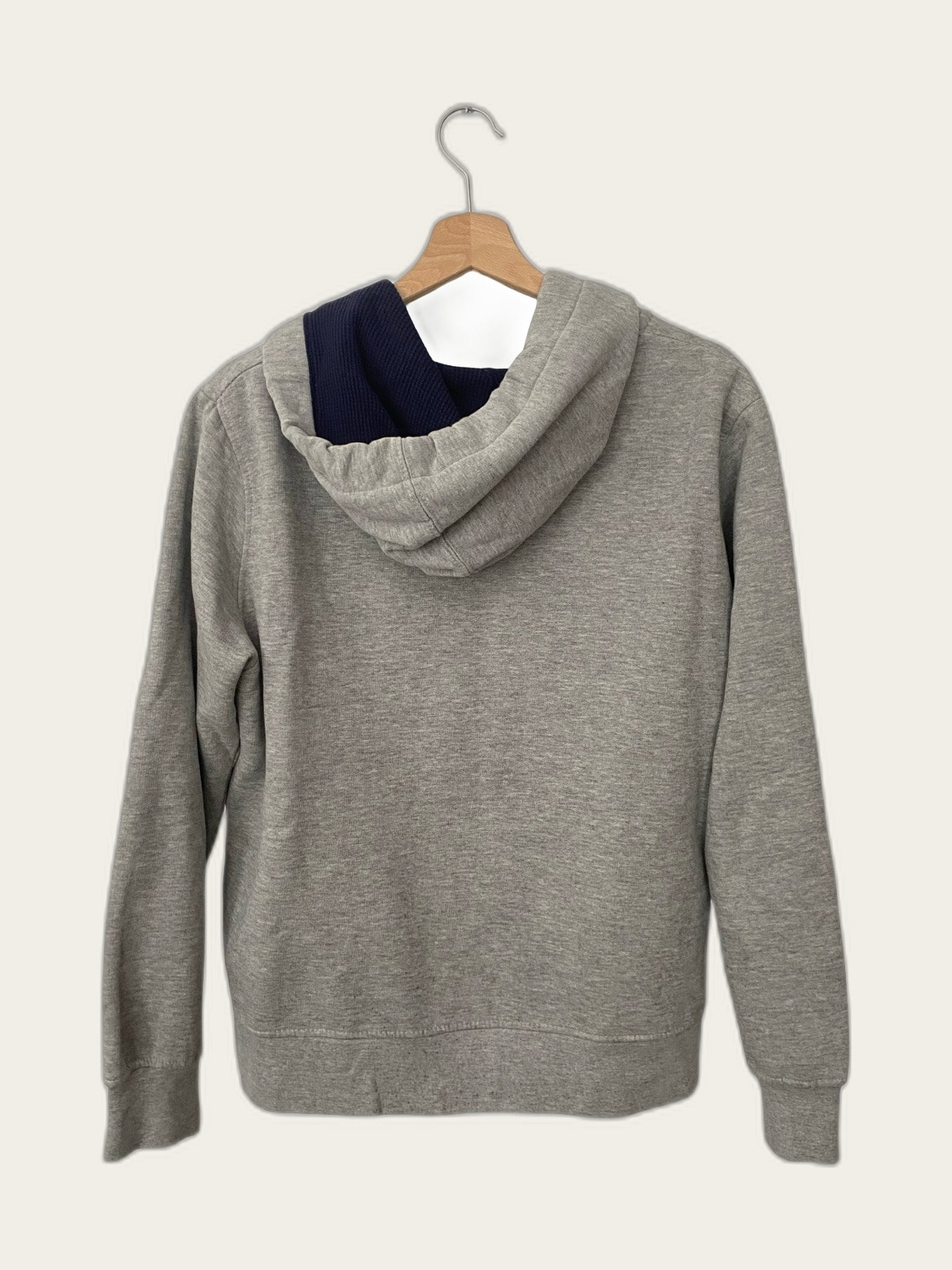 Hoodie sweater