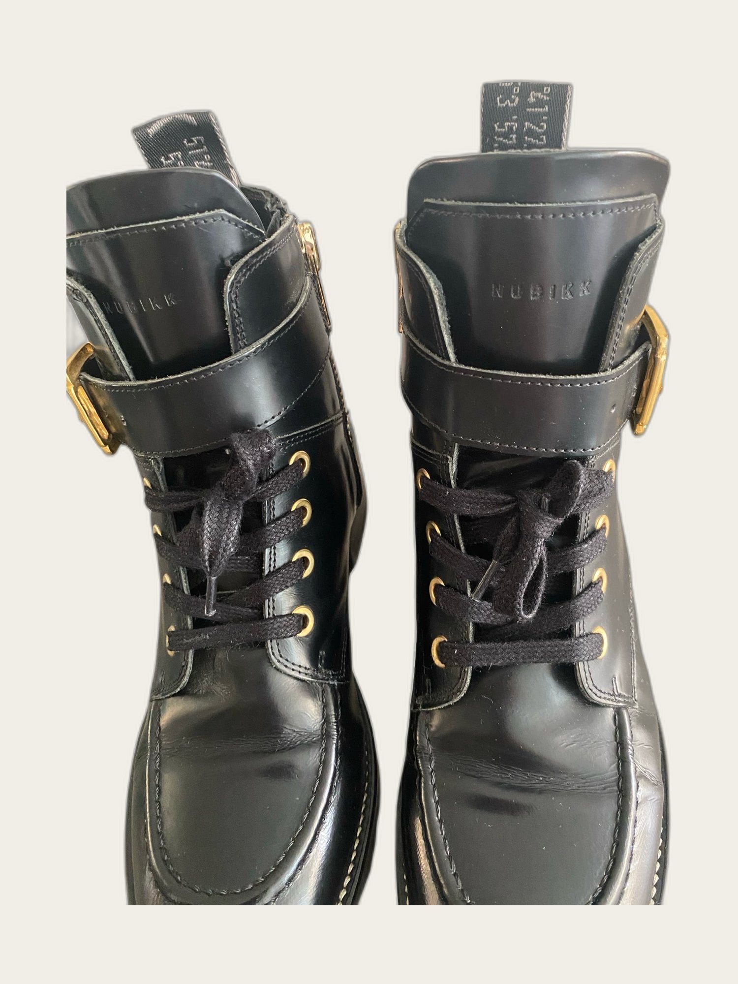 Licht glanzende boots