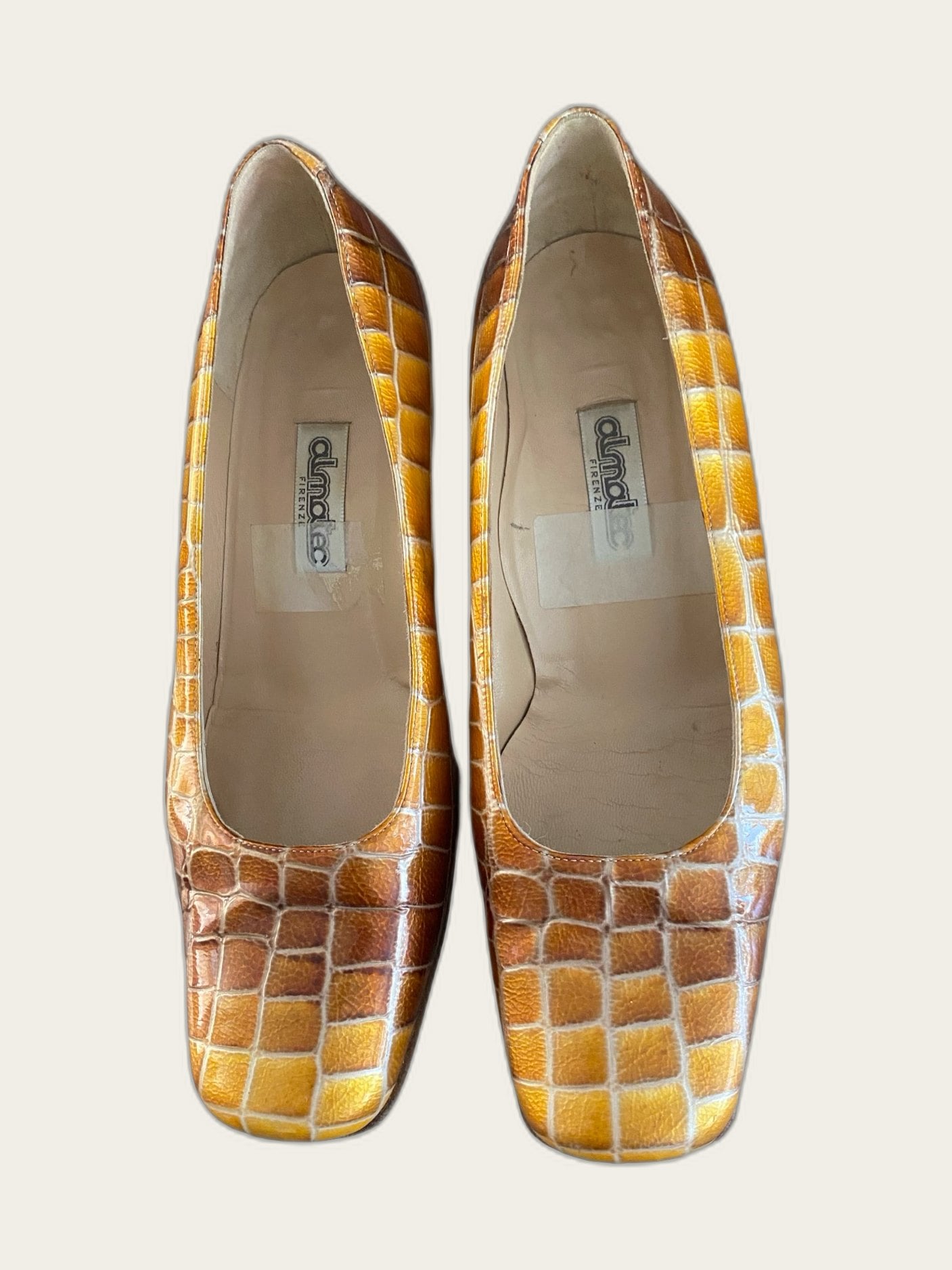 Vintage handmade hoogglans leren pumps krokodillenprint