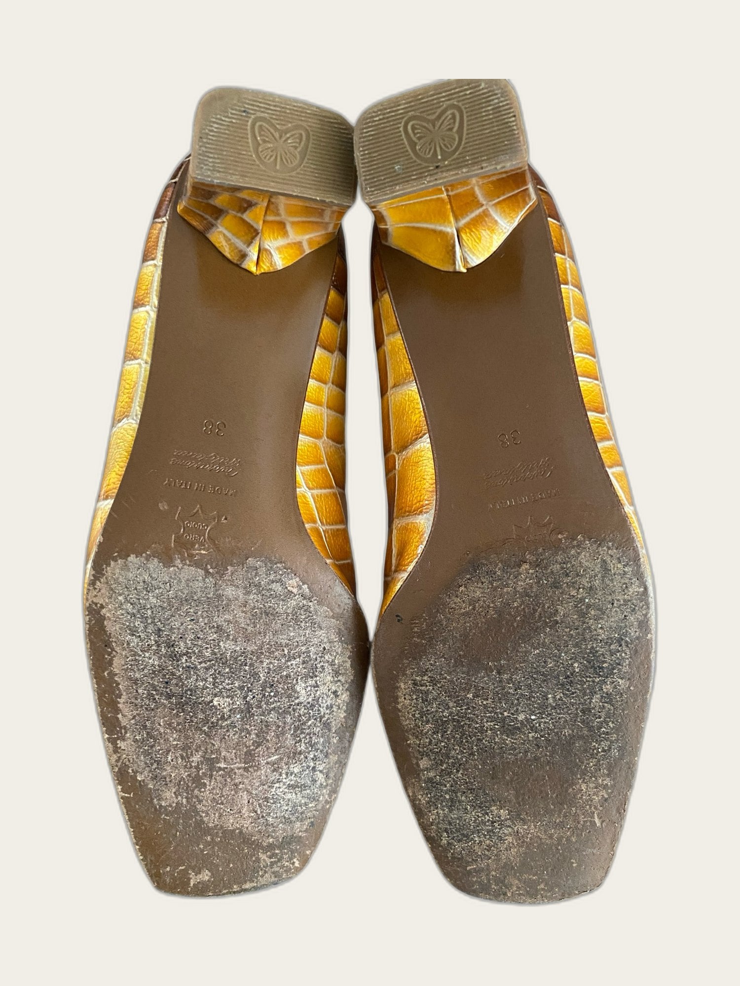 Vintage handmade hoogglans leren pumps krokodillenprint