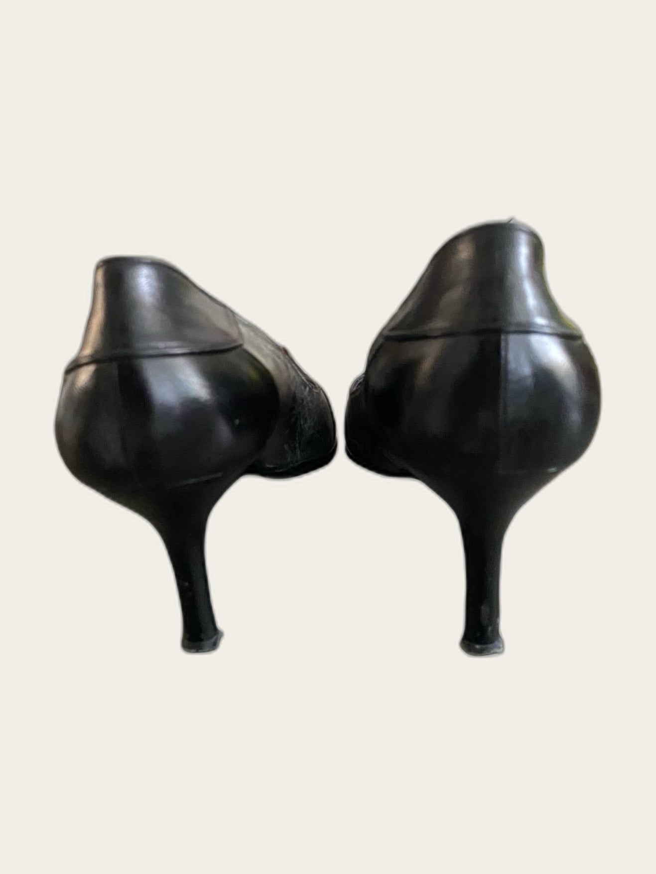 Vintage leren pumps met puntige neus