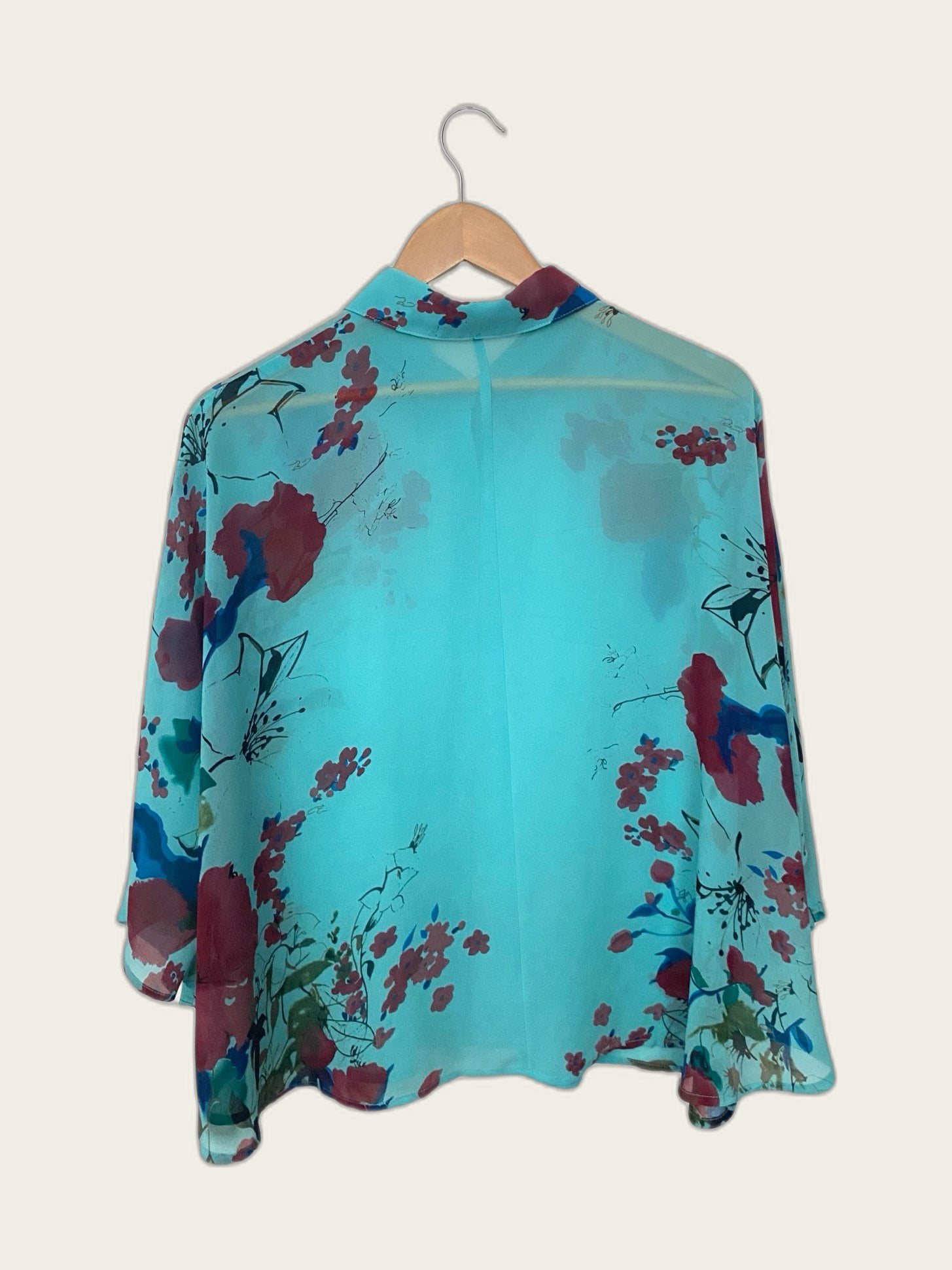 Gebloemde blouse met vleermuismouwen