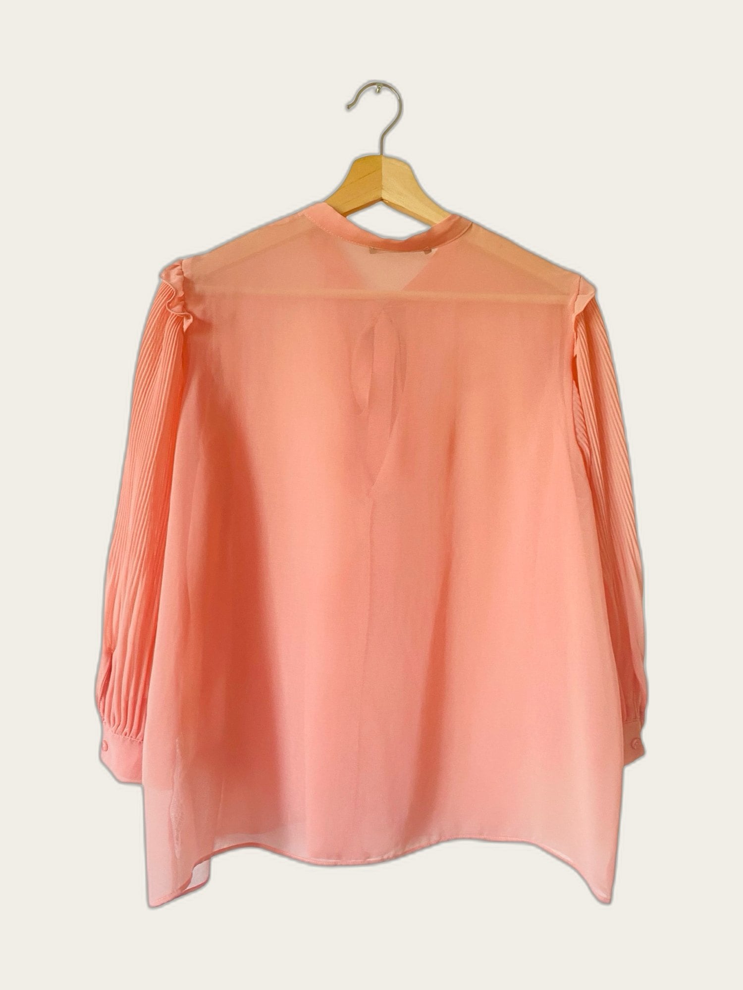 blouse 3/4 mouw en strikkraag en ruches