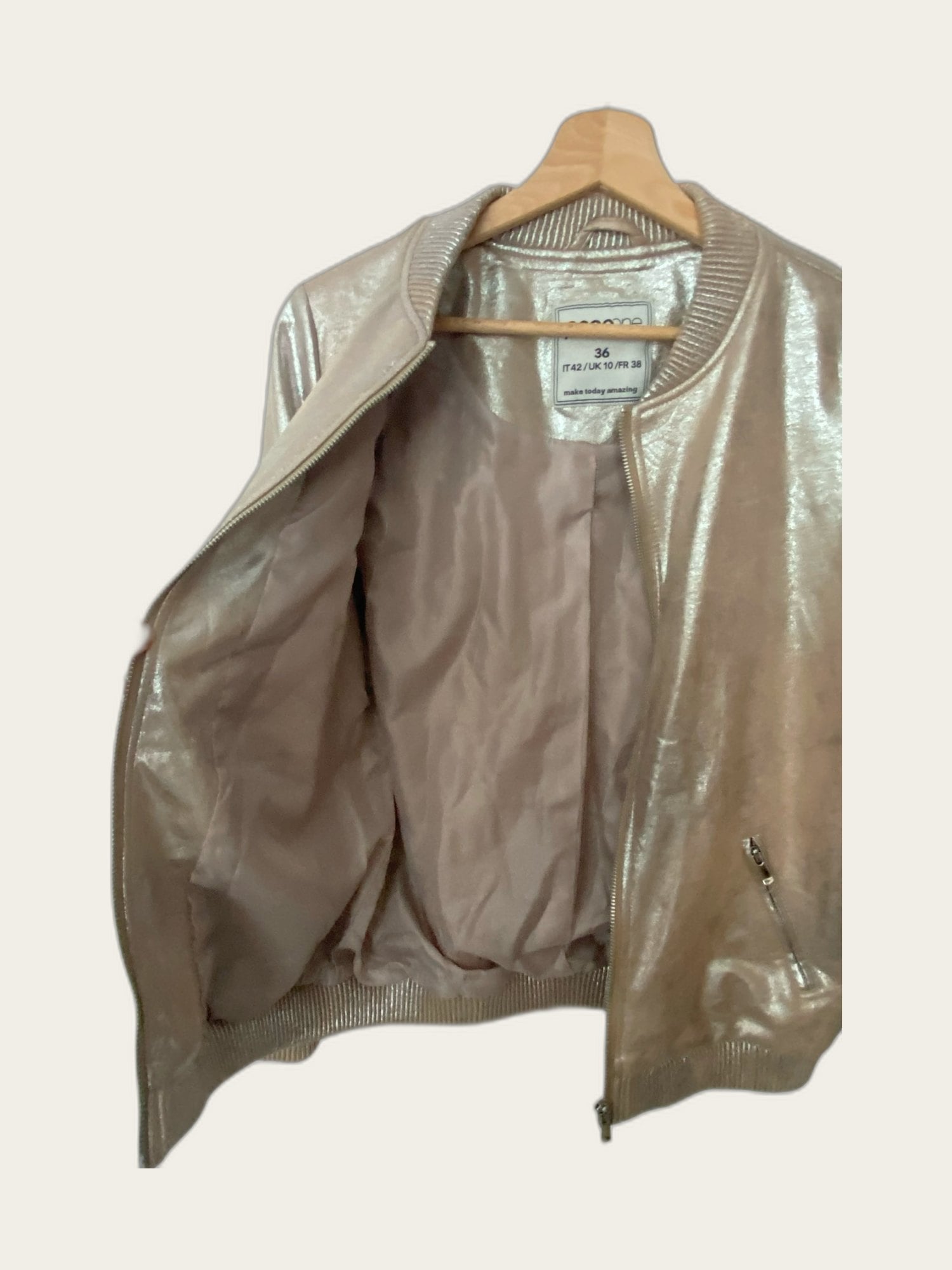 Bomber jacket